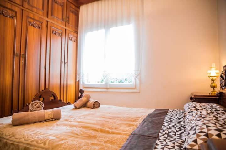 Traditional Antique Deco House كالامباكا المظهر الخارجي الصورة
